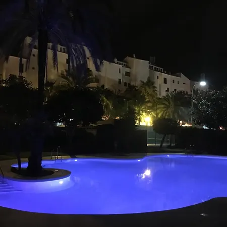 Jardines Del Puerto * マルベーリャ